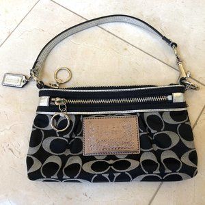 Coach Poppy Wristlet